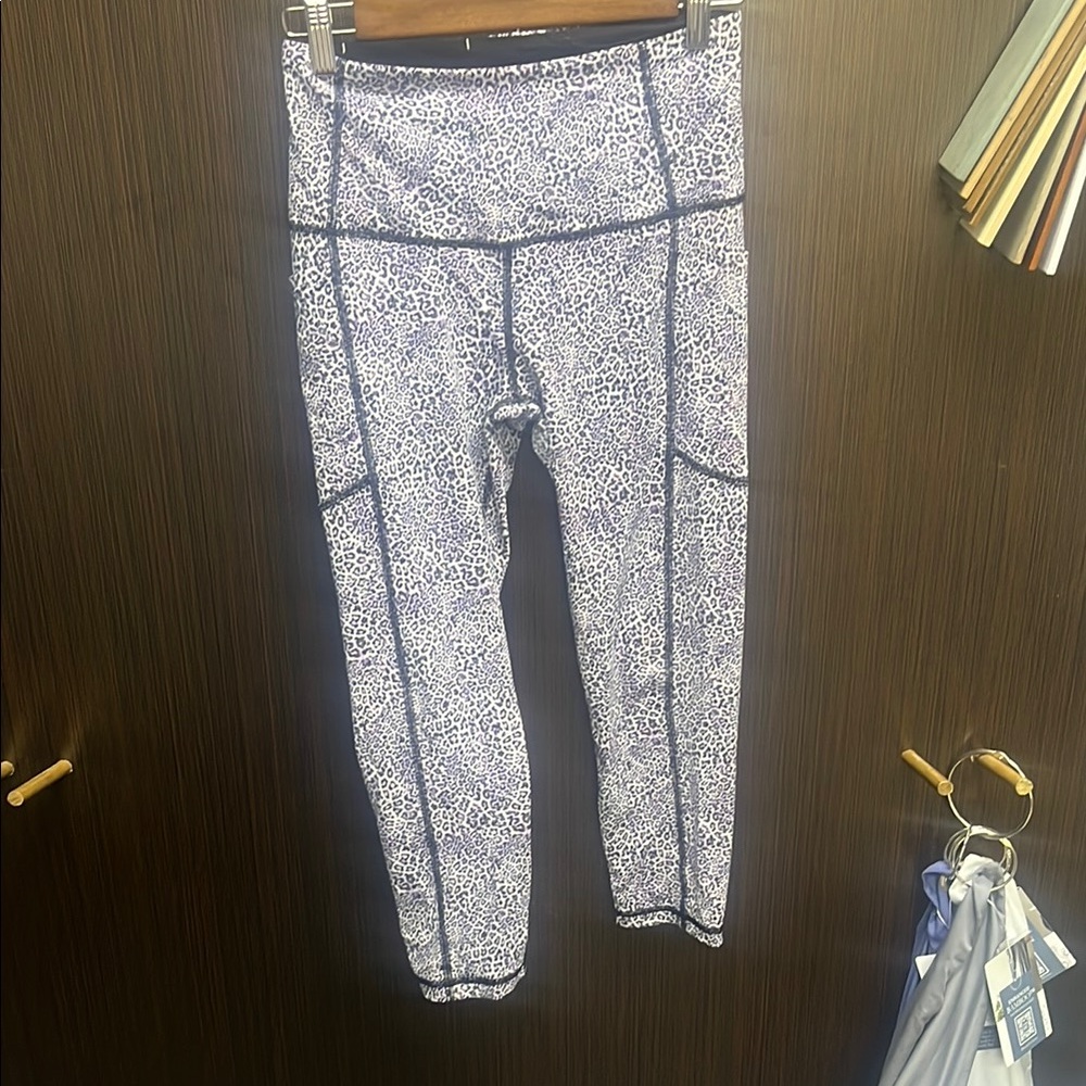 Victoria's Secret White and Black Leggings with Contrast Stitching